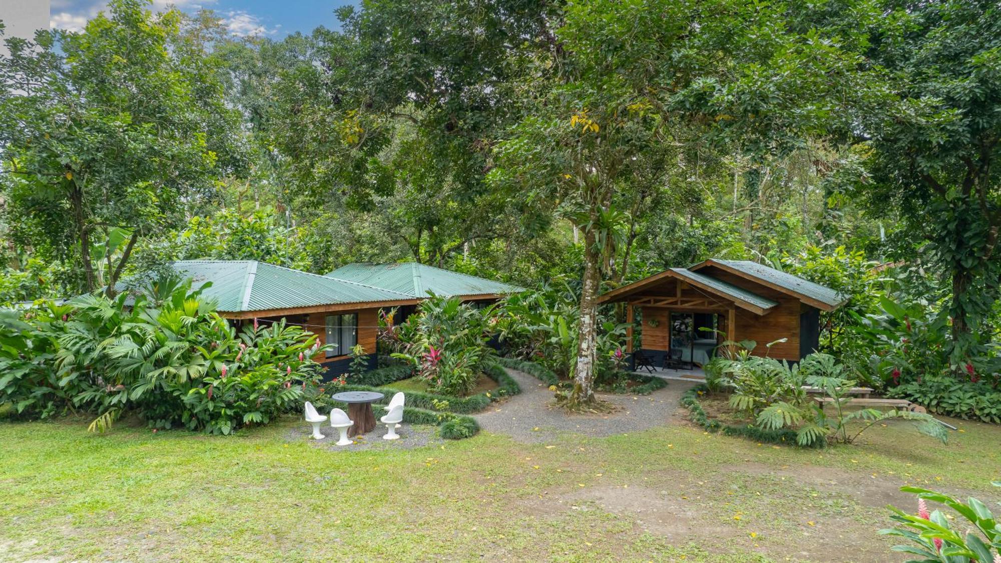Eden Organic Farm & Bungalows Ла Фортуна Экстерьер фото