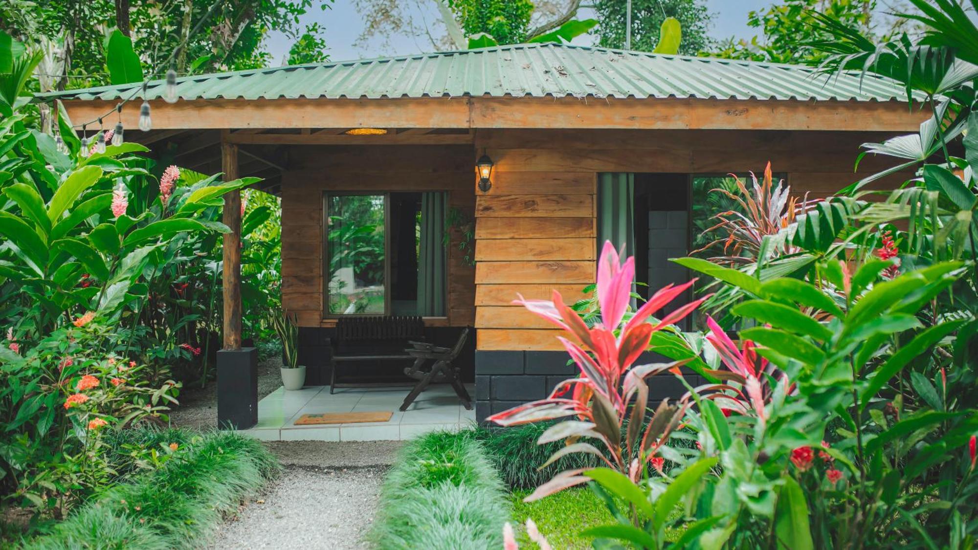 Eden Organic Farm & Bungalows Ла Фортуна Экстерьер фото
